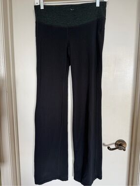 Old Navy Active Black Bootcut Yoga Pants M